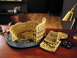 LEGO 10276 картинка 15