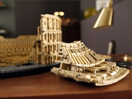 LEGO 10276 картинка 17