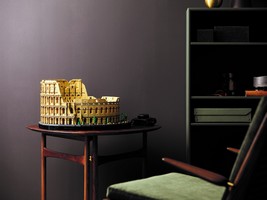 LEGO 10276 картинка 20