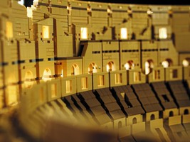 LEGO 10276 картинка 8
