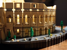LEGO 10276 картинка 9