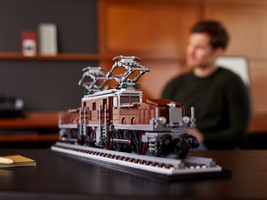 LEGO 10277 картинка 10