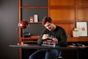 LEGO 10277 картинка 16