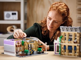 LEGO 10278 картинка 19 LEGO 10278 картинка 19