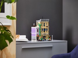LEGO 10278 картинка 30 LEGO 10278 картинка 30