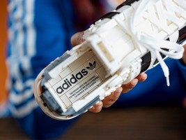 LEGO 10282 картинка 18 LEGO 10282 картинка 18