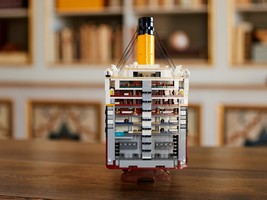LEGO 10294 картинка 18 LEGO 10294 картинка 18