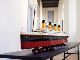LEGO 10294 картинка 19 LEGO 10294 картинка 19