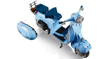 LEGO 10298 картинка 5