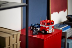 LEGO 10302 картинка 11