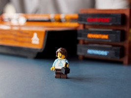 LEGO 10306 картинка 12 LEGO 10306 картинка 12
