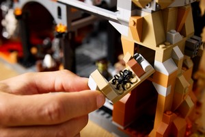 LEGO 10333 картинка 14 LEGO 10333 картинка 14