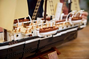 LEGO 10335 картинка 12