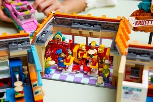 LEGO 10352 картинка 13