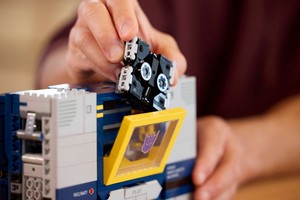 LEGO 10358 картинка 9