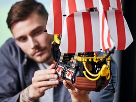 LEGO 21322 картинка 20 LEGO 21322 картинка 20