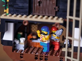 LEGO 21322 картинка 23 LEGO 21322 картинка 23