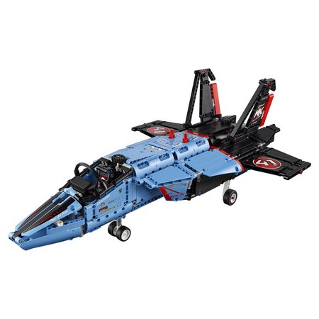 LEGO 42066 - Сверхзвуковой истребитель LEGO 42066 - Сверхзвуковой истребитель