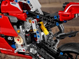 LEGO 42107 картинка 14