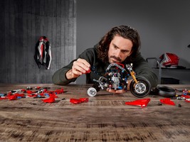 LEGO 42107 картинка 9
