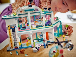 LEGO 42621 картинка 10 LEGO 42621 картинка 10
