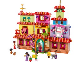 LEGO 43245 картинка 1 LEGO 43245 картинка 1