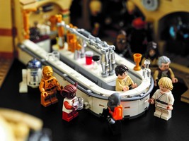LEGO 75290 картинка 14