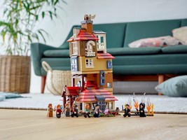 LEGO 75980 картинка 11 LEGO 75980 картинка 11