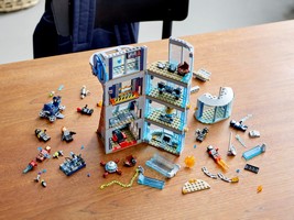 LEGO 76166 картинка 7 LEGO 76166 картинка 7