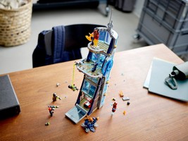 LEGO 76166 картинка 8 LEGO 76166 картинка 8
