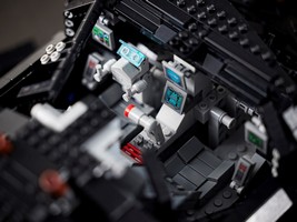 LEGO 76240 картинка 11 LEGO 76240 картинка 11