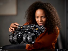 LEGO 76240 картинка 19 LEGO 76240 картинка 19