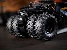 LEGO 76240 картинка 7 LEGO 76240 картинка 7