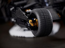 LEGO 76240 картинка 9 LEGO 76240 картинка 9