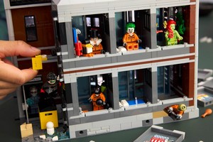 LEGO 76300 картинка 13 LEGO 76300 картинка 13