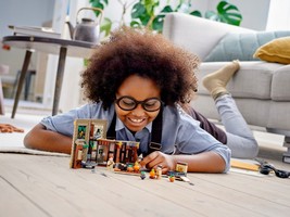 LEGO 76384 картинка 11